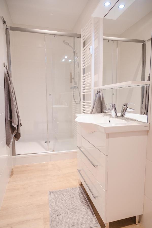 World Of Rooms - Apartment Paris Кассель Экстерьер фото
