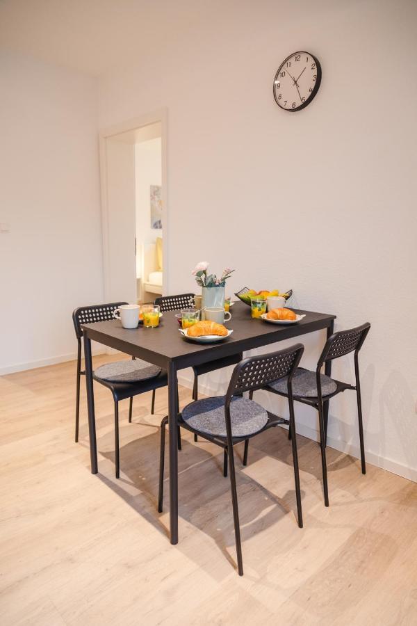 World Of Rooms - Apartment Paris Кассель Экстерьер фото